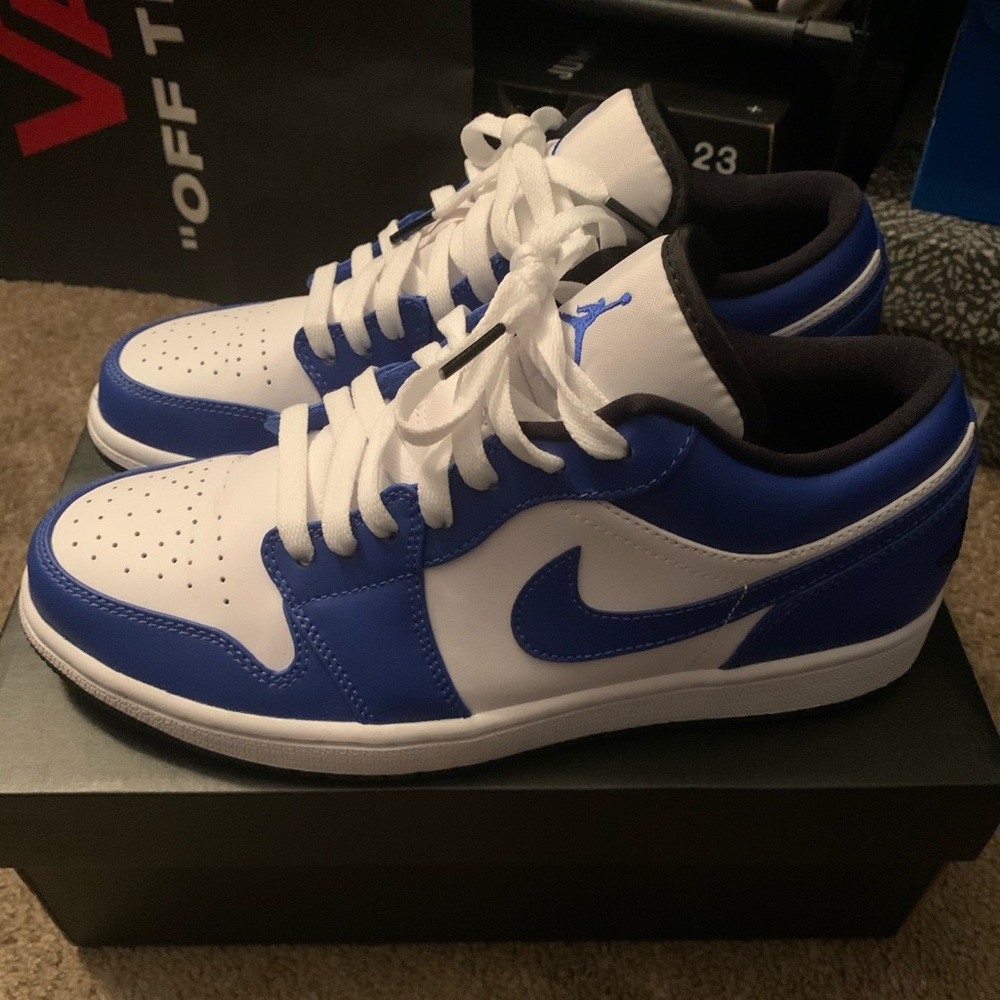 Air Jordan 1 low Sz9